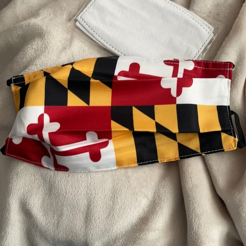 New flag of Maryland face mask